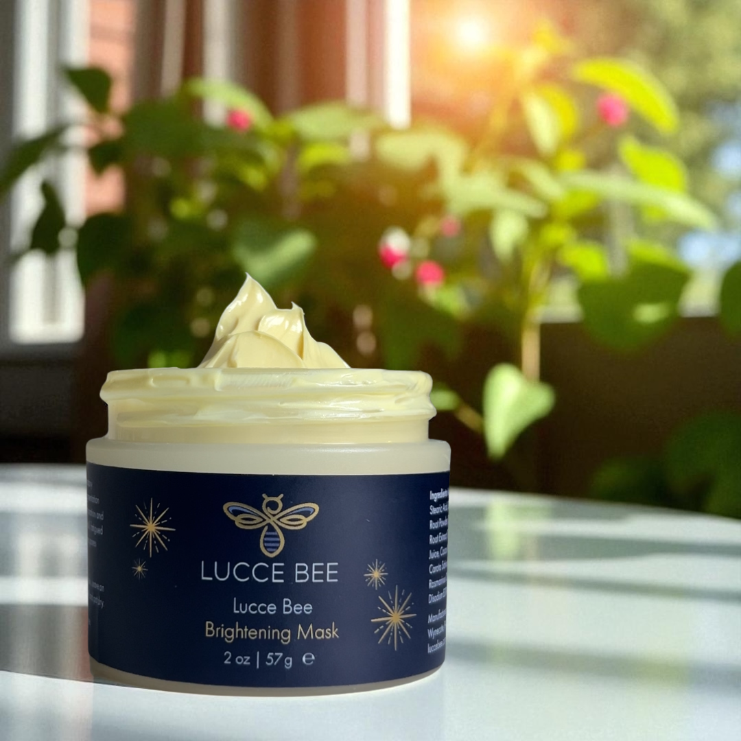 Brighten Up: How Niacinamide and Botanical Extracts Work